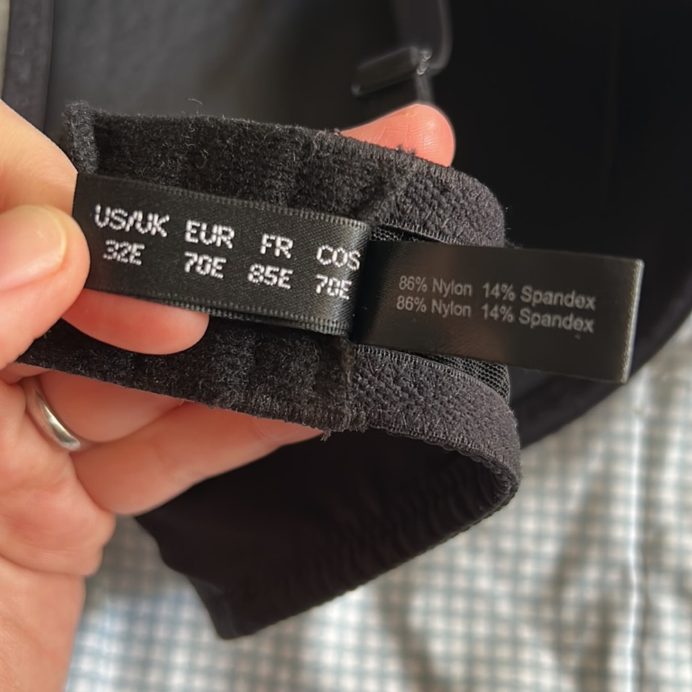 Change Bra - Picture 4 of 7